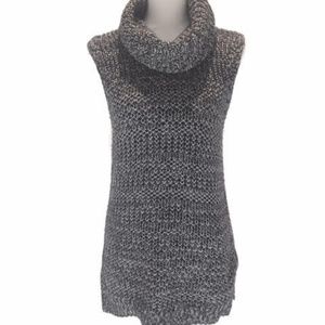 Sleeveless Turtleneck sweater | Tunic
